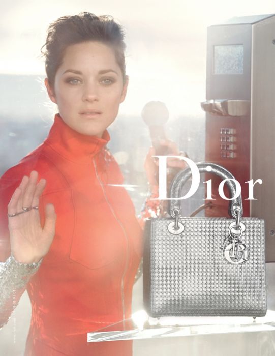 Marion Cotillard w kampanii Lady Dior wiosna-lato 2015