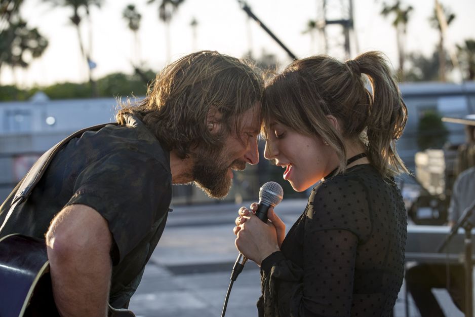 Lady Gaga i Bradley Cooper zaśpiewają "Shallow" na żywo podczas gali Oscary 2019