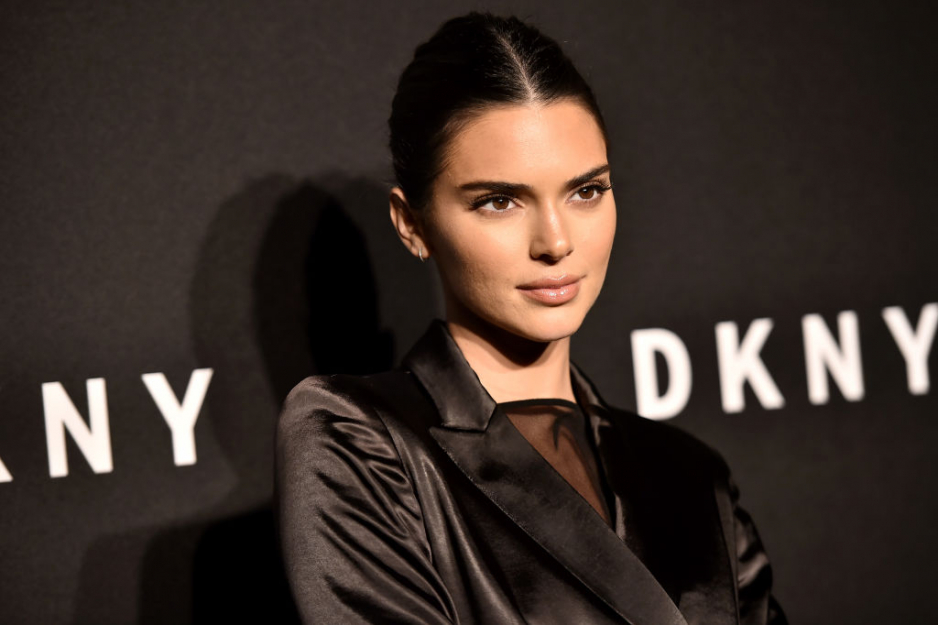 Te modne paznokcie lansuje Kendall Jenner. Poznaj jeden z najpopularniejszych trendów na wiosnę 2020