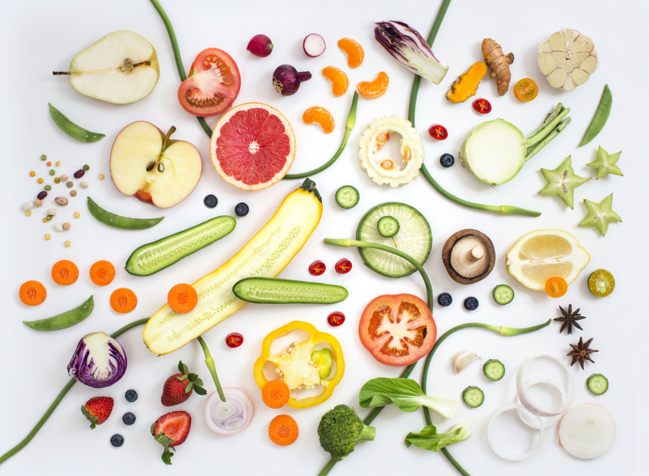 Warzywa i owoce, które działają przeciwstarzeniowo. Top 11 produktów, które powinny znaleźć się w twojej lodówce