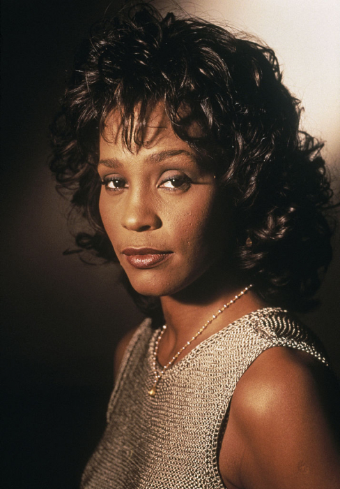 To ona wcieli się w Whitney Houston w filmie biograficznym o wokalistce. Znamy również datę premiery "I Wanna Dance With Somebody"