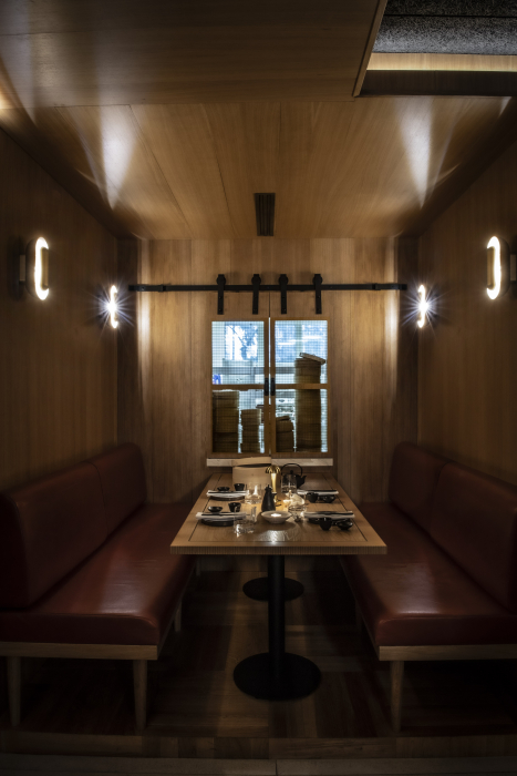 Wielokrotnie nagradzani projektanci wnętrz odnowili lobby i sale restauracyjne kultowego Sheraton Grand Warsaw