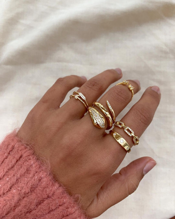 Znaczenie pierścionków na palcach. Jak nosić różne rodzaje pierścionków?