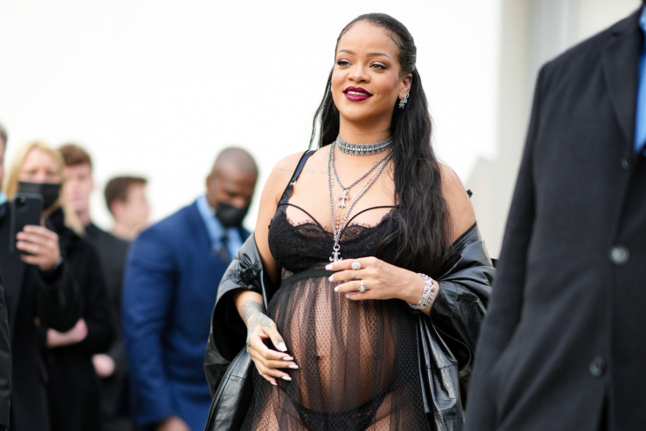 Rihanna na pokazie Dior jesień-zima 2022/2023