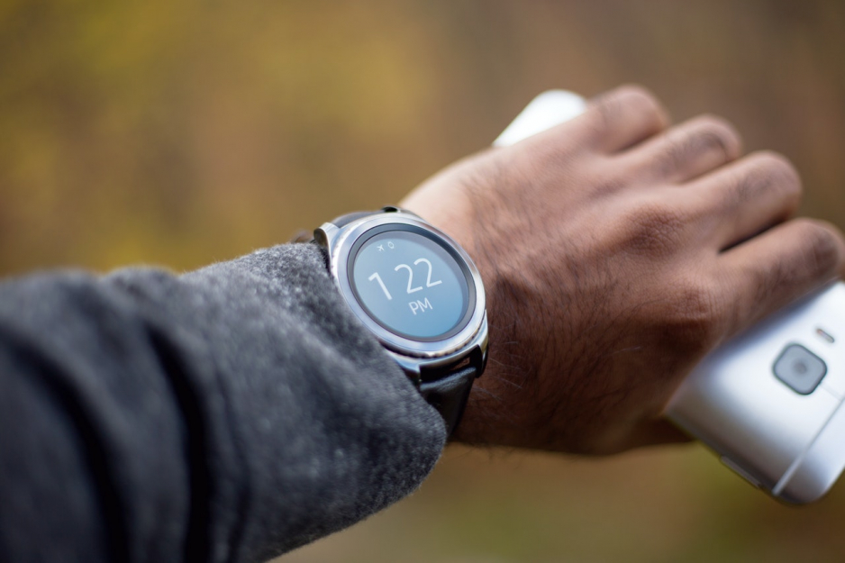 Smartwatch - czym się kierować przy jego wyborze?