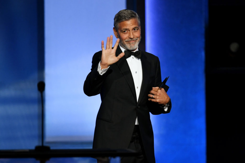 5 lekcji stylu George'a Clooneya. Te triki aktora zastosuj także w swojej szafie!