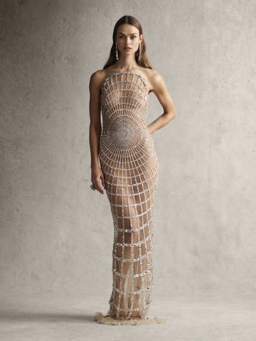 Kolekcja Oscar de la Renta Pre-Fall 2023 zachwyca. To najpiękniejsze sukienki, jakie zobaczycie dziś w internecie