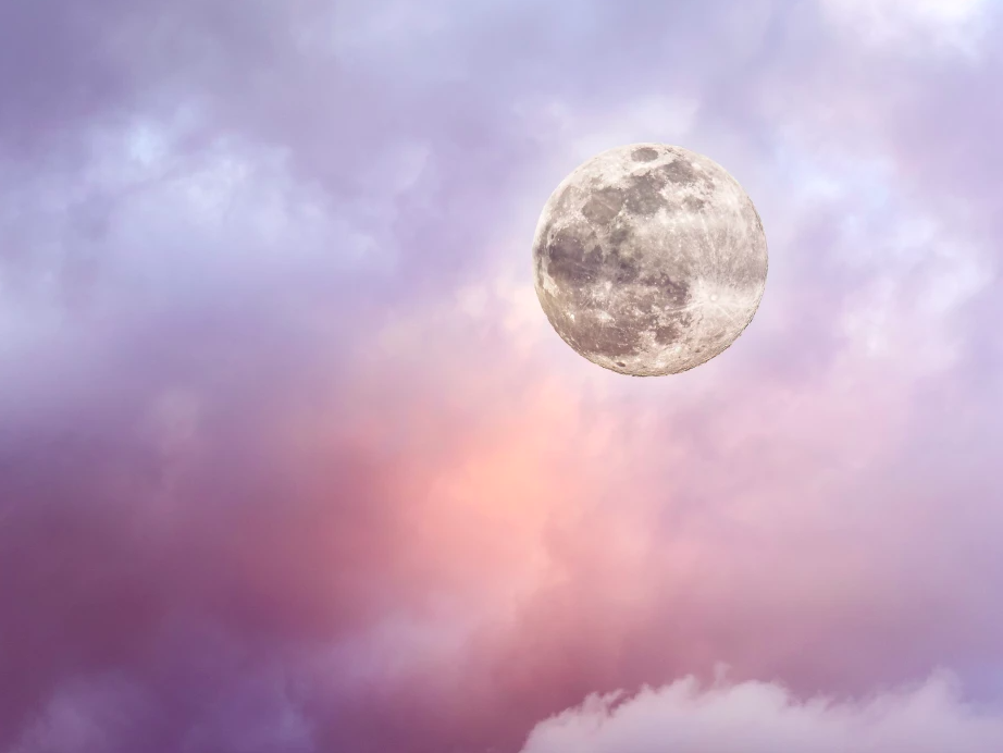 Pełnia Księżyca w Pannie - powiew wiosny. Ta faza zakończy stary rok astrologiczny i przygotuje nas na sezon zaćmień