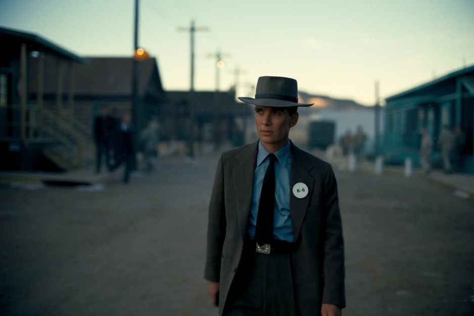 Kadr z filmu "Oppenheimer"