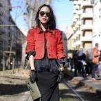 Street fashion: jak nosić czerwień?