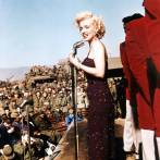 Marilyn Monroe na spotkaniu z żołnierzami w Korei