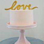 Minimalistyczny tort weselny