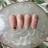 Liście na paznokciach, czyli prosty jesienny manicure