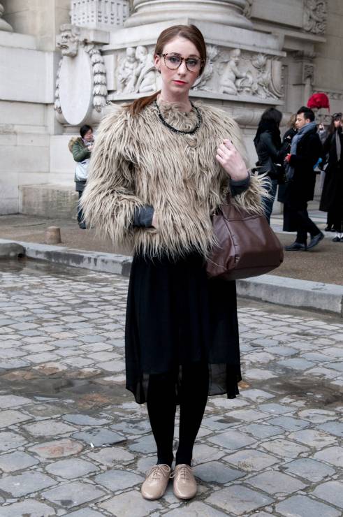 Street fashion z Paryża - goście Paris Fashion Week