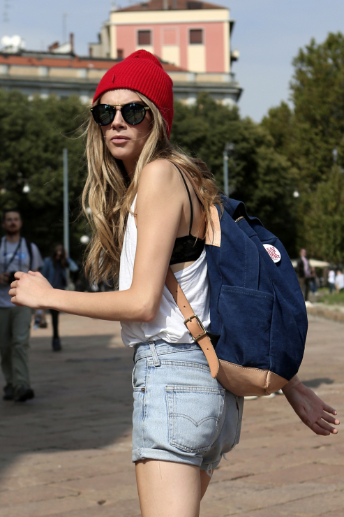 Street fashion: modelki kochają czerwień!