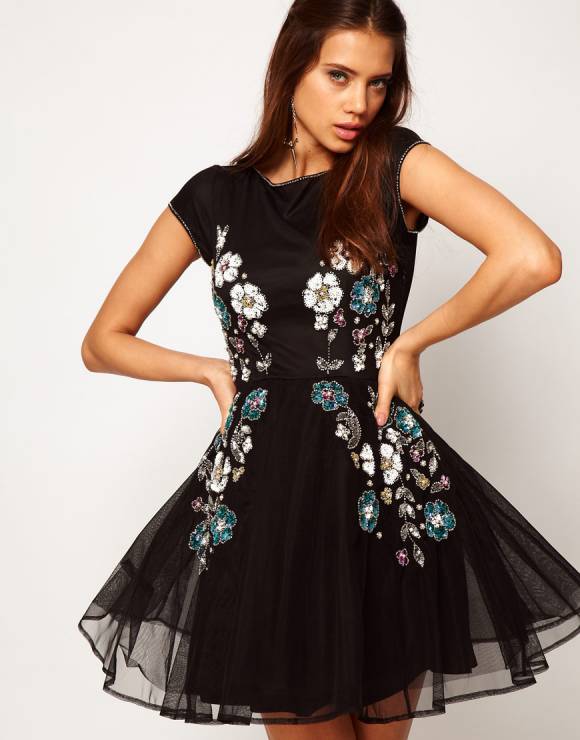 Sukienki na sylwestra z butików online