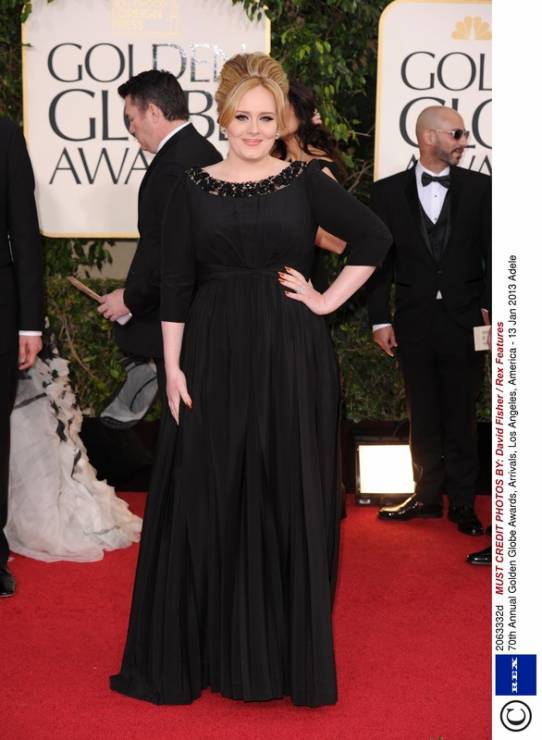 Adele w sukni Burberry na rozdaniu Złotych Globów 2013, fot. East News