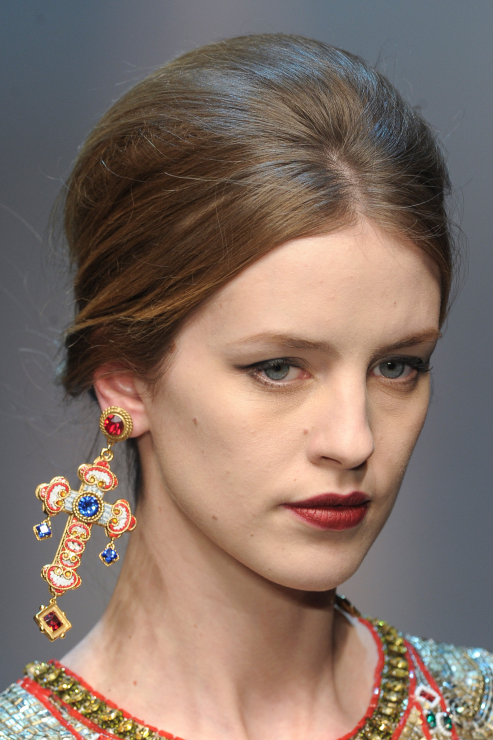 Buty, torebki i biżuteria z pokazu Dolce & Gabbana FW 13