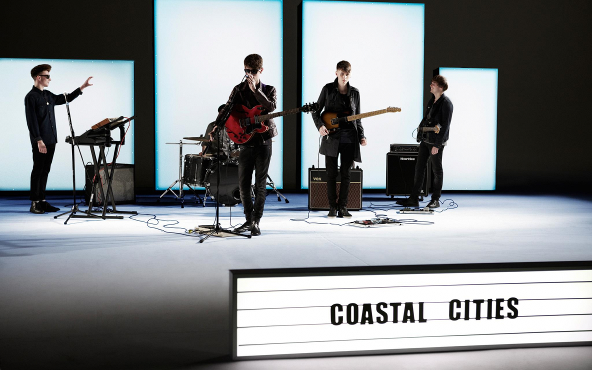 Premierowy klip Coastal Cities!