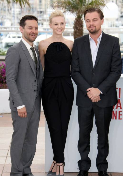 Festiwal Filmowy w Cannes 2013: Tobey Maguire, Carey Mulligan (w Balenciaga) i Leonardo DiCaprio na konferencji prasowej filmu "Wielki Gatsby", fot. East News