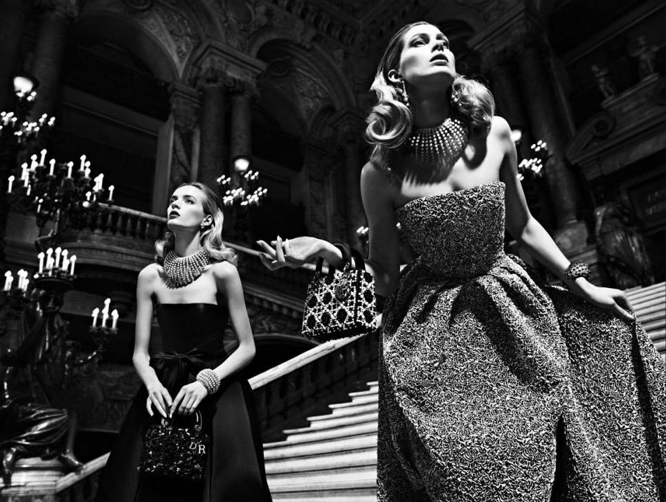 Kreacje Diora w Opéra Garnier - sesja z Dior Magazine