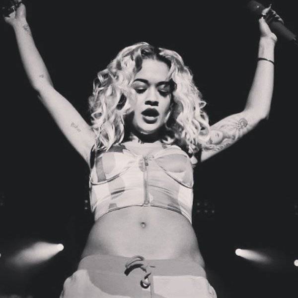 Rita Ora w trasie koncertowej - relacja Instagram