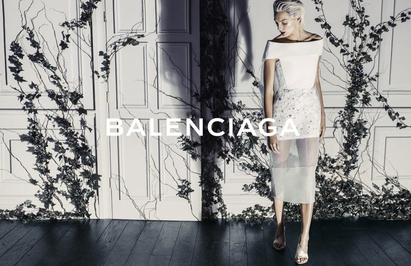 Daria Werbowy w kampanii Balenciaga wiosna-lato 2014