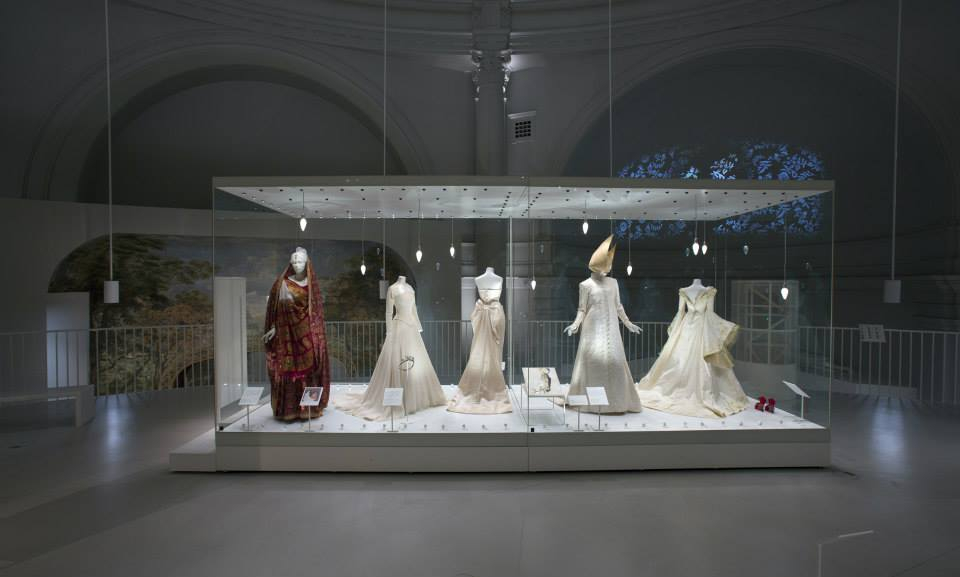 Wystawa sukien ślubnych w V&A Museum