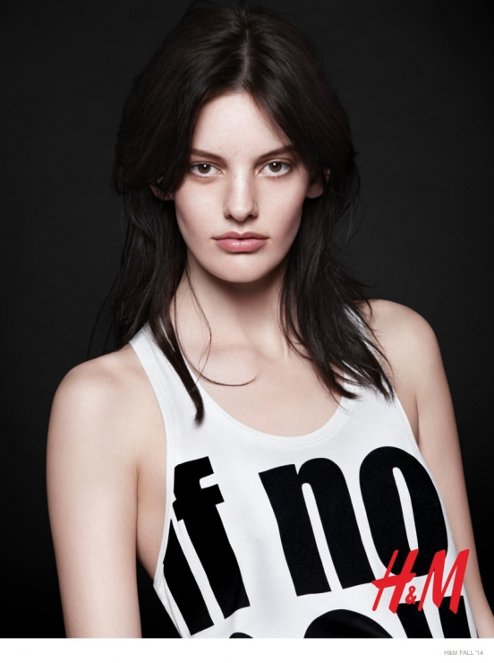 Amanda Murphy w stylu lat 90., czyli kampania H&M j-z 2014/2015