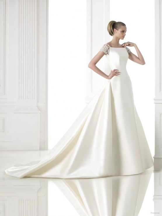 Suknie ślubne Atelier Pronovias 2015