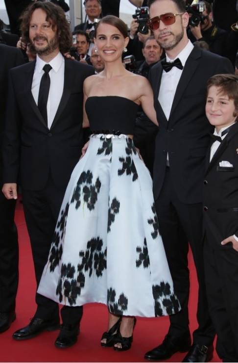 



Festiwal Filmowy w Cannes 2015: Natalie Portman w sukni Christian Dior Couture na premierze filmu "A Tale of Love and Darkness", fot. East News



