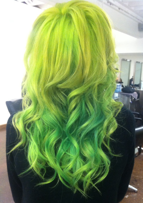 Neonowe włosy