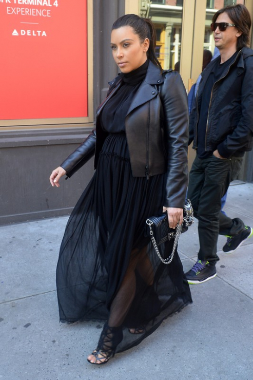 Styl Kim Kardashian - jak gwiazda wyglądała w ciąży?