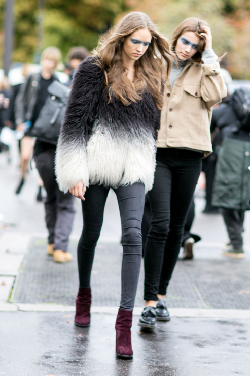 Street fashion: Modelki off duty w Paryżu