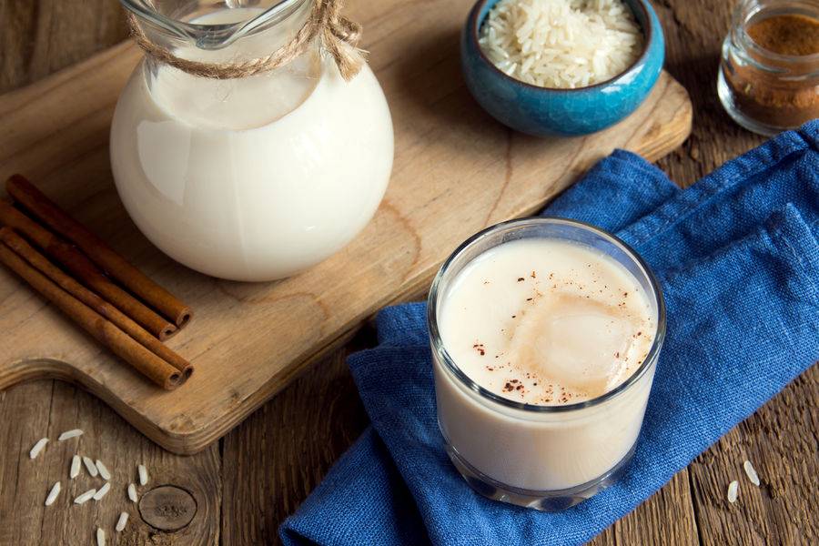 Przepisy na mleko roślinne: mleko ryżowe