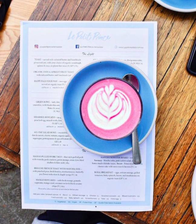 Trendy kulinarne 2017: różane latte