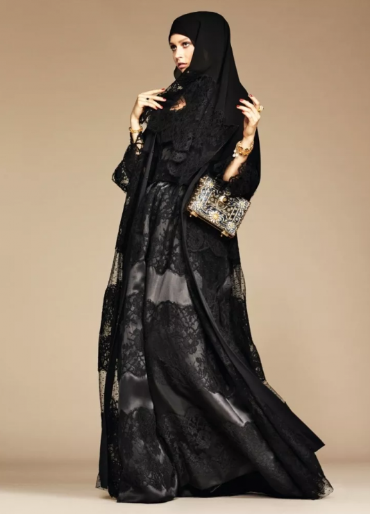 Duet Dolce & Gabbana zaprojektował kolekcję hidżabów