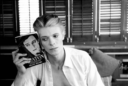 Wystawa David Bowie "The Man Who Ruled The World"
