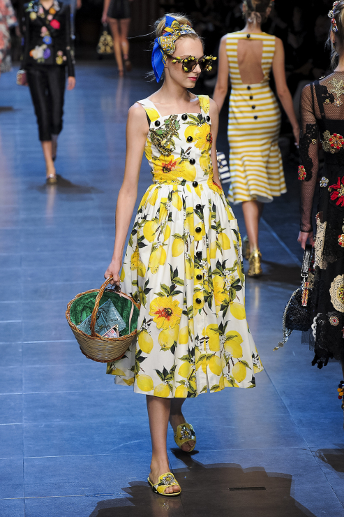 Modne sukienki [wiosna-lato 2016], Dolce & Gabbana, fot. Imaxtree