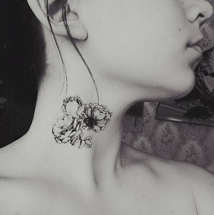 Tatuaże kwiaty, tatuaże rośliny,  fot. instagram.com/arashi_tarumi