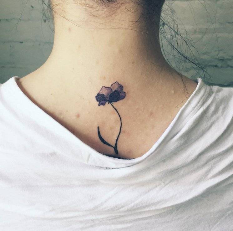 Tatuaże kwiaty, tatuaże rośliny,  fot. instagram.com/catherine_harmony