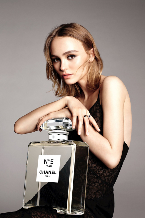 Lily-Rose Melody Depp ambasadorką perfum Chanel N°5 L'Eau!