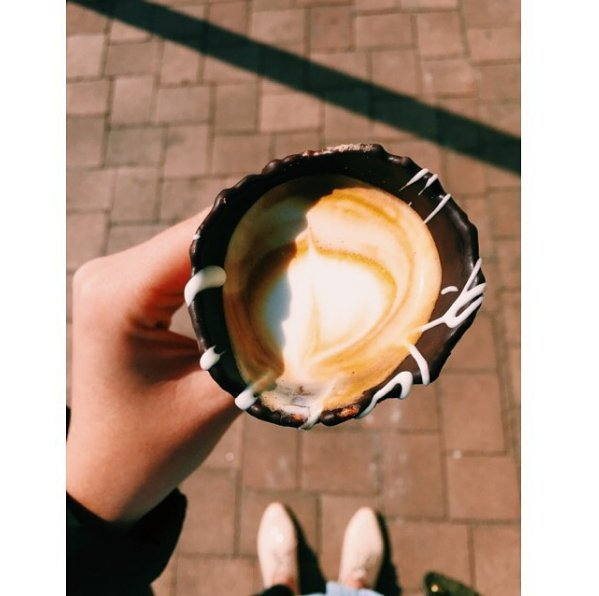 #coffeeinacone. Kawy w rożku podbijają internet!, fot. instagram josi_h_