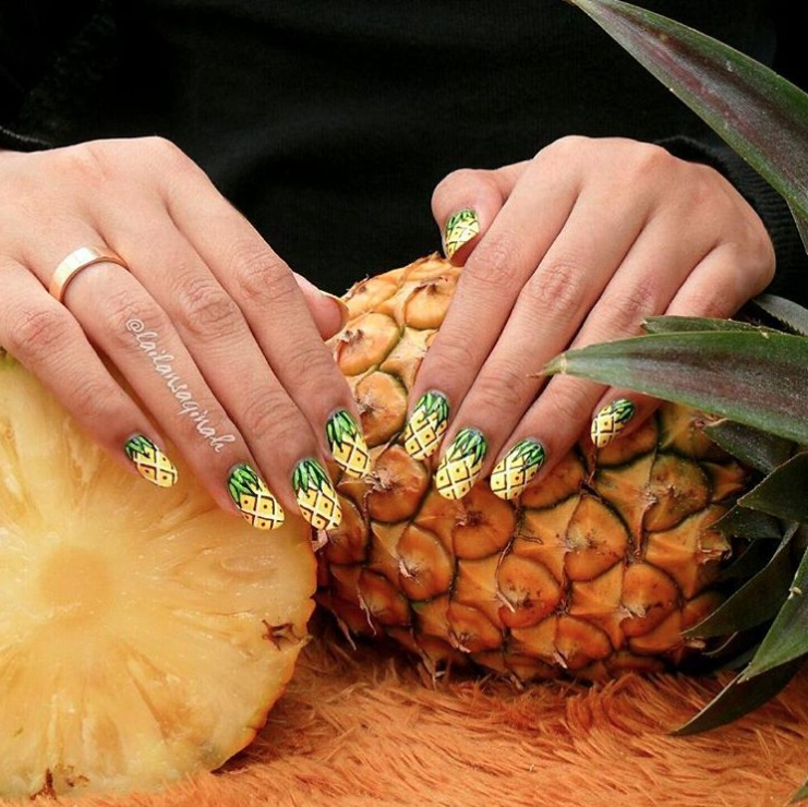 Fruit Manicure - owocowe paznokcie na lato, fot. @lailansaqinah