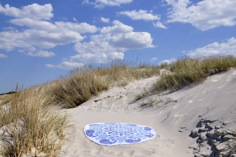 Okrągły ręcznik na plażę - wakacyjny hit!, fot. mat. AroundMe Design/ aroundmedesign