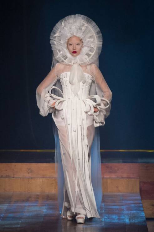 Suknie ślubne z pokazów haute couture jesień-zima 2016/2017, Jean Paul Gaultier