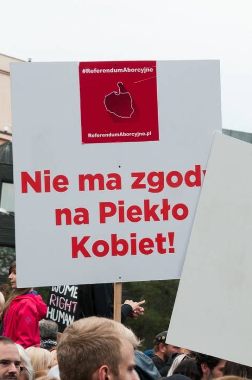 Manifestacja "Żarty się skończyły! Moje ciało, moja sprawa", Warszawa, 1