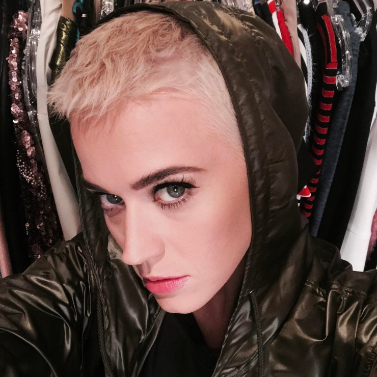 Modne fryzury u gwiazd, Katy Perry