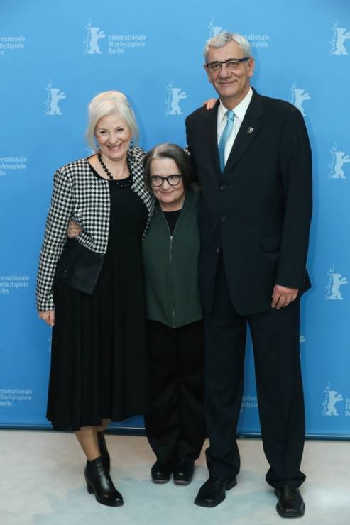 Berlinale 2017: Agnieszka Mandat-Grabka,  Agnieszka Holland i Wiktor Zborowski na konferencji prasowej filmu "Pokot" 