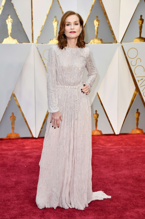 Oscary 2017: Isabelle Huppert w sukni Armani